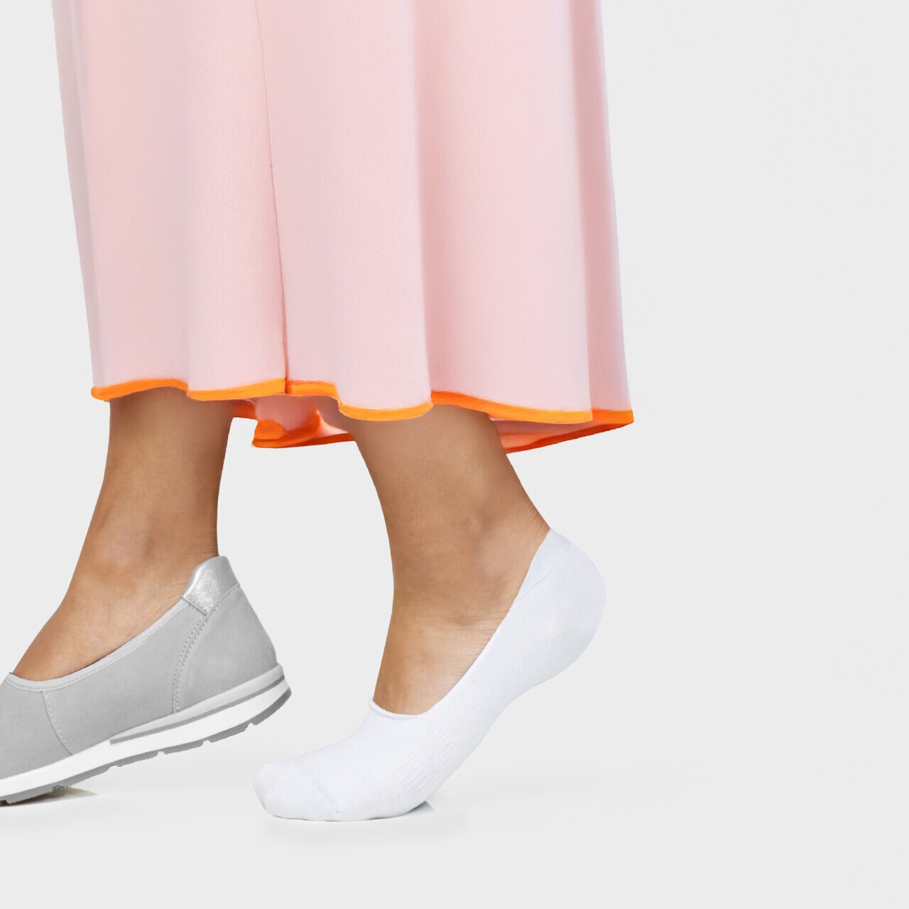 https://www.flawlesswalk.com/pub_docs/files/ballerinastrumpor-vita-kampanj.jpg