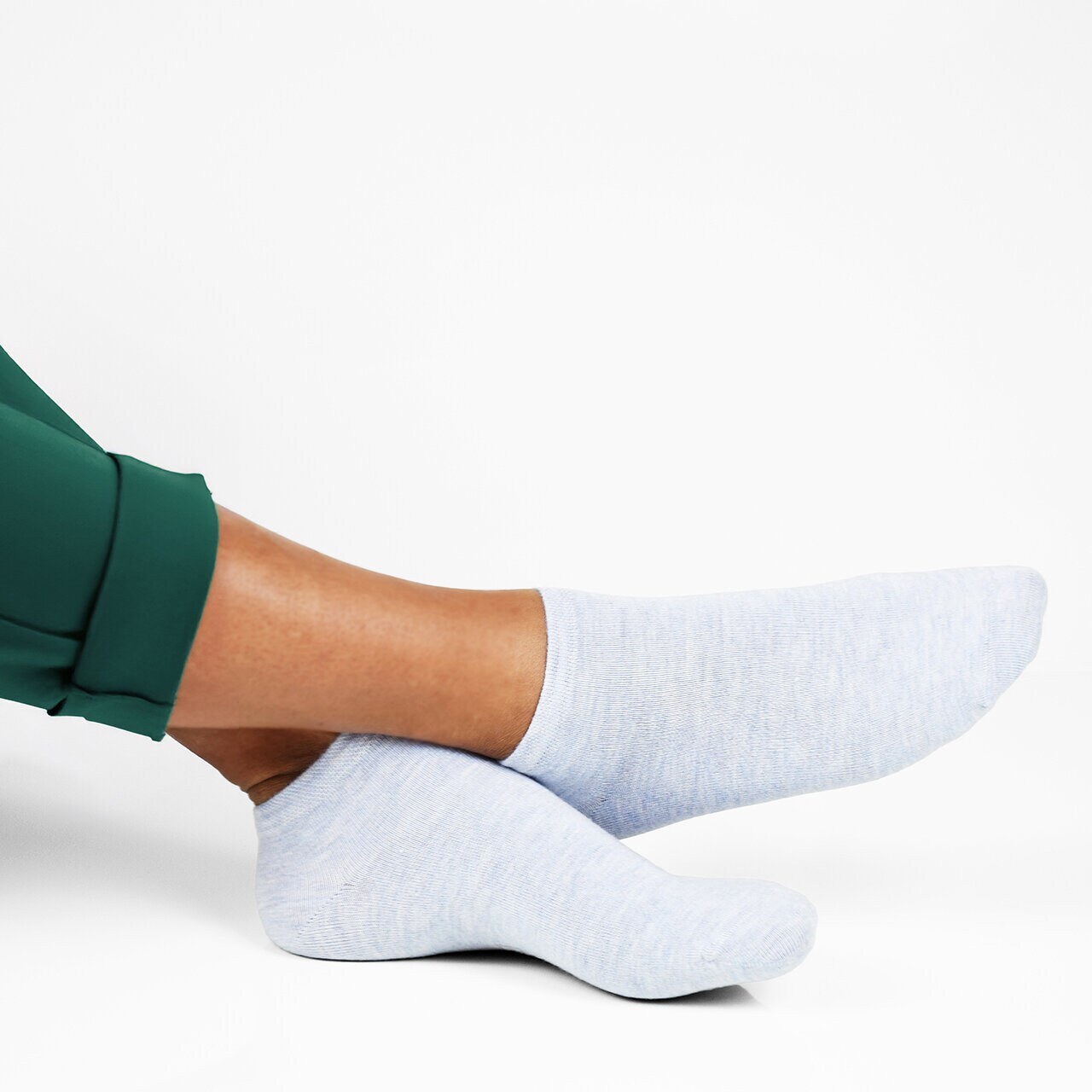 https://www.flawlesswalk.com/pub_docs/files/bambustrumpor-sneaker-kampanj.jpg